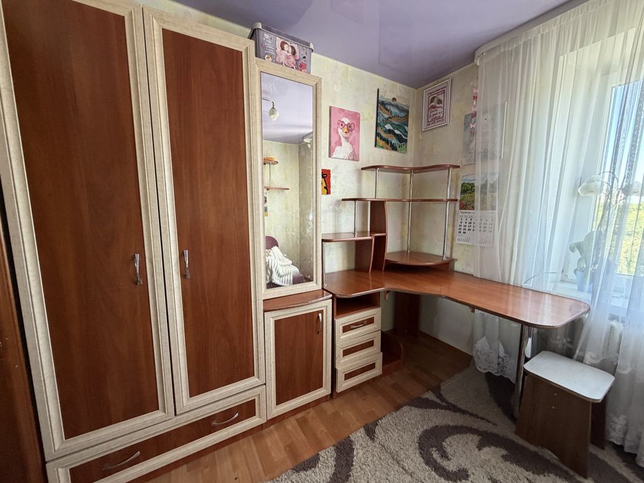 Стінка в спальню