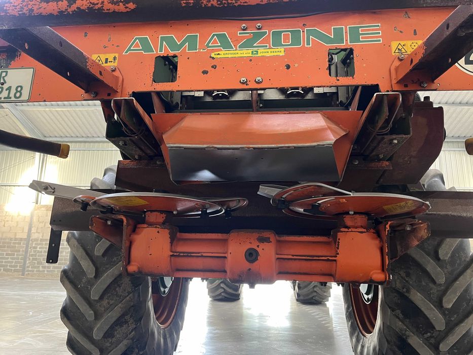 Rozsiewacz do wapna i nawozu Amazone ZG-B 10001