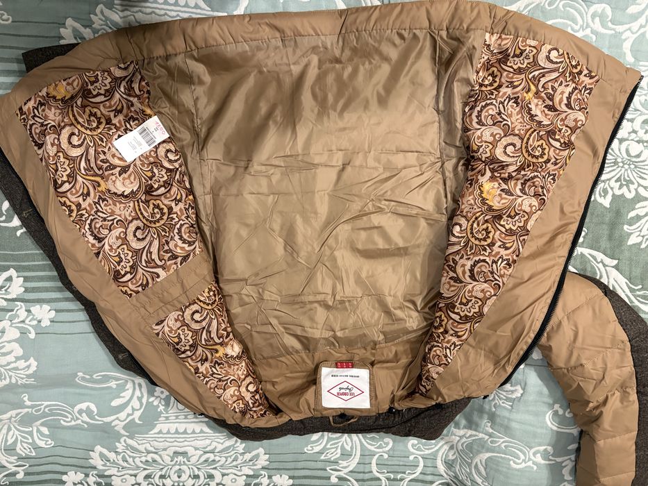 Пухова куртка чоловіча  S Levis