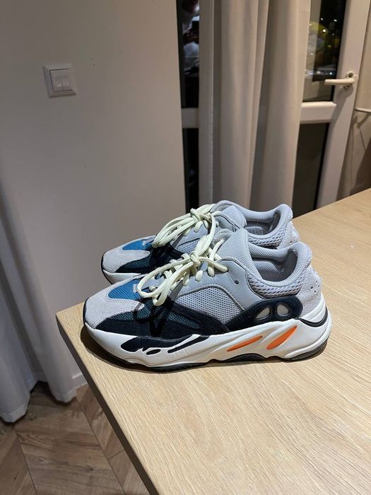 adidas Yeezy boost 700 Wave runner 39.