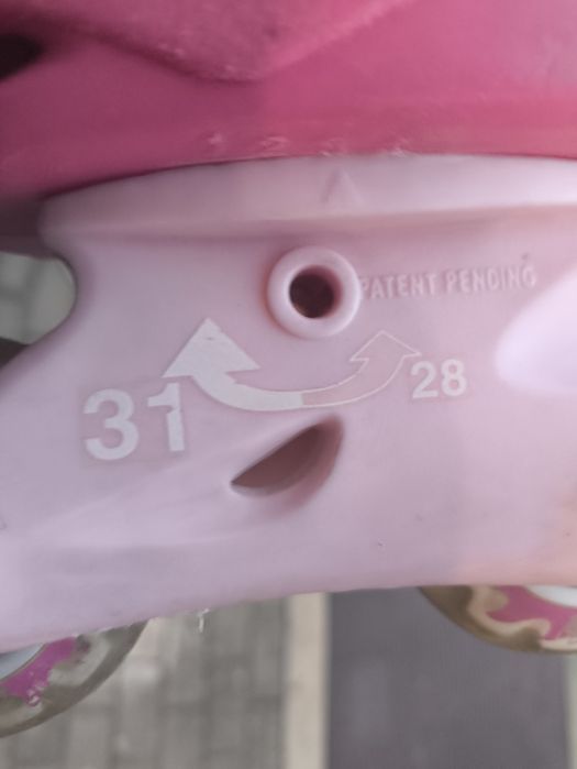 Patins Rosa para criança + capacete