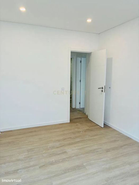 Apartamento T4 Barreiro Remodelado
