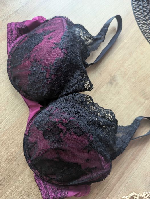 Biustonosz Chantelle 75 E