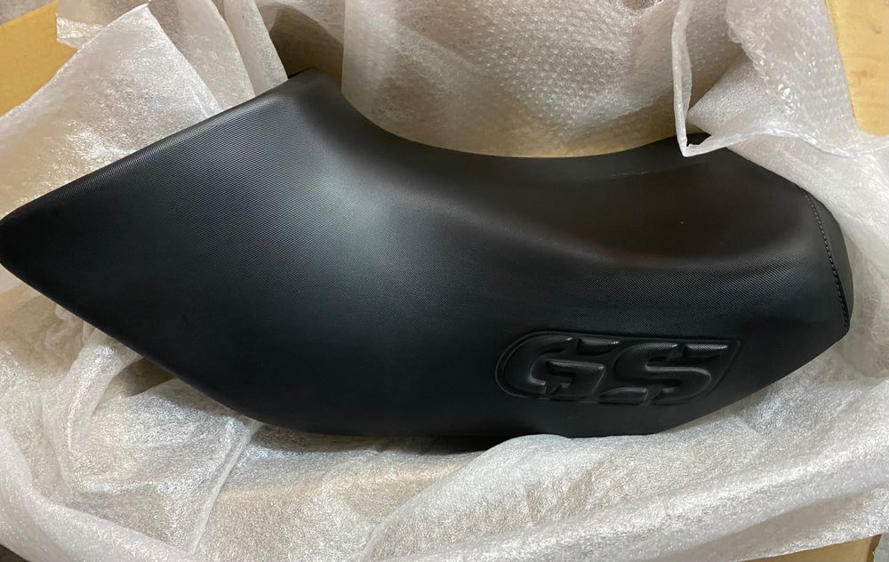 Banco BMW GSA1200 condutor novo ""com relevo GS""