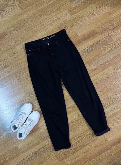 Джинсы МОМ ТМ Colins