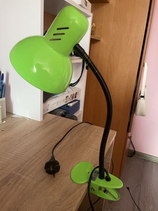 Настільний ліхтарик з прищепкою