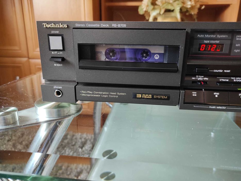 Magnetofon Technics RS-B705