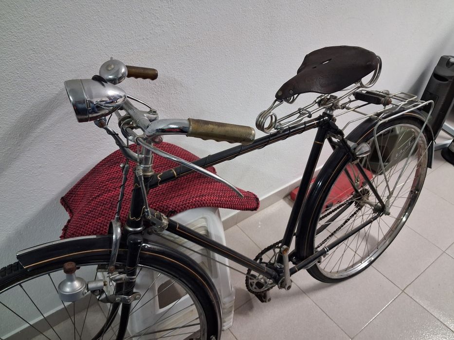 Bici leta pasteleira  con docomentos