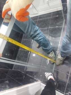 Lavatório e Pedra  e Resguardo de Vidro