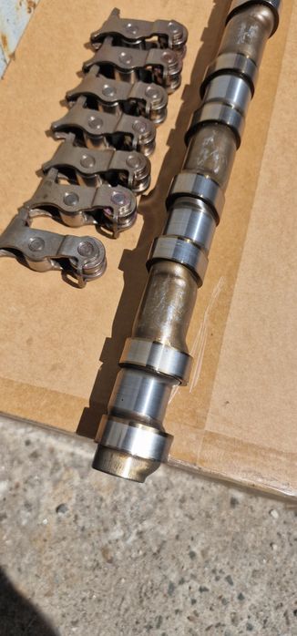 Впускні клапана bmw n52b25 b30 розбрка m57 n57 n42 n46 n43 n51 n53 n54 n55 головка розпредвал шатун поршень коленвал  гбц клапанна кришка е60 е70 е90