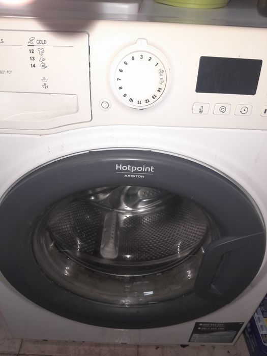 Maq.Ariston HotPoint 8Kgs  30€