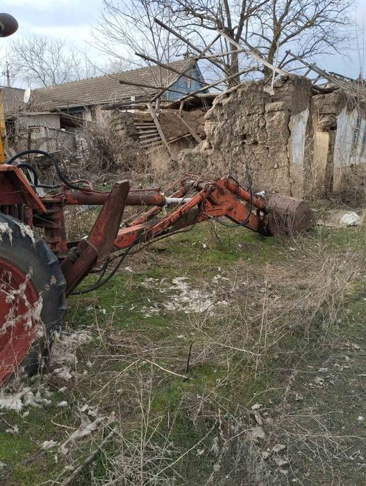 Ескаватор ЮМЗ робочому стані