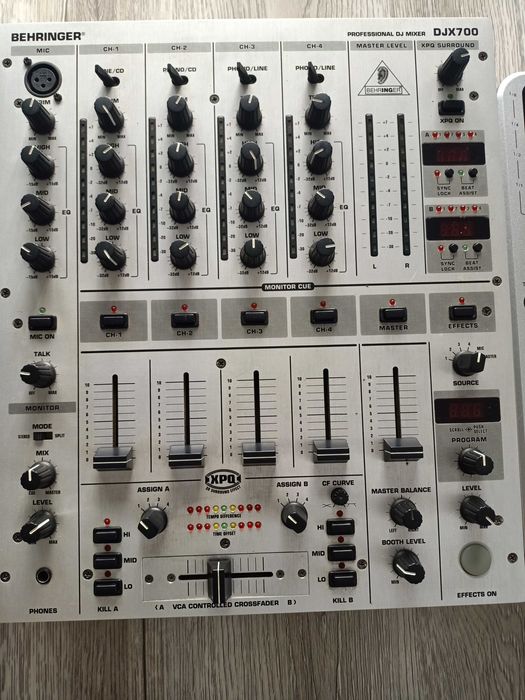 Pioneer CDJ800MK2 + Behringer DJX700