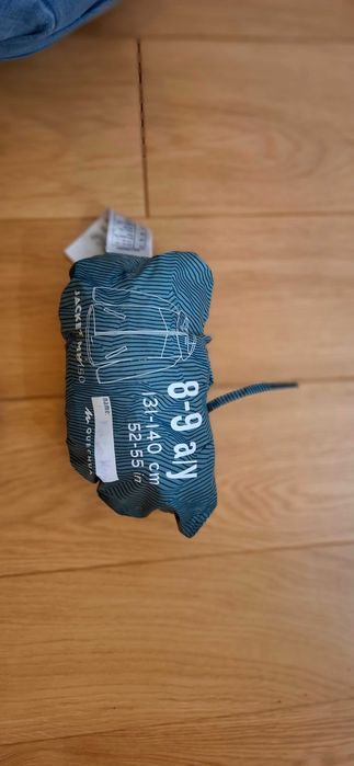 Kurtka przeciwdeszczowa Decathlon 134/140