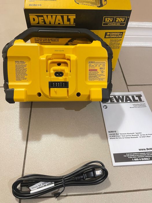 Dewalt  coluna de son