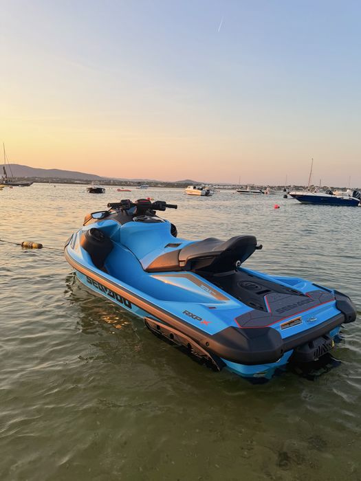 Sea-Doo RXP-X 325 2026 | 33 Horas | Deslimitada | Reboque + Banco 2 Lugares | Garantia 3 anos