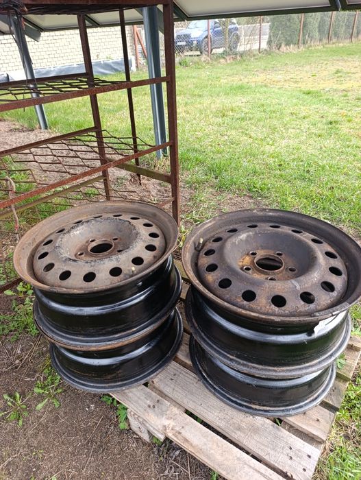 Sprzedam felgi Stalowe 16