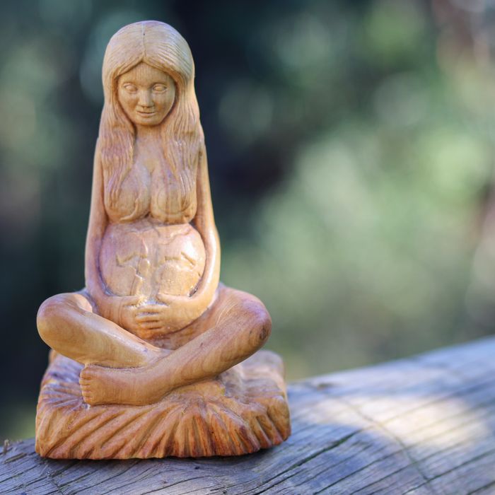 Estatua de Madeira, Terra Mãe/Mãe Natureza