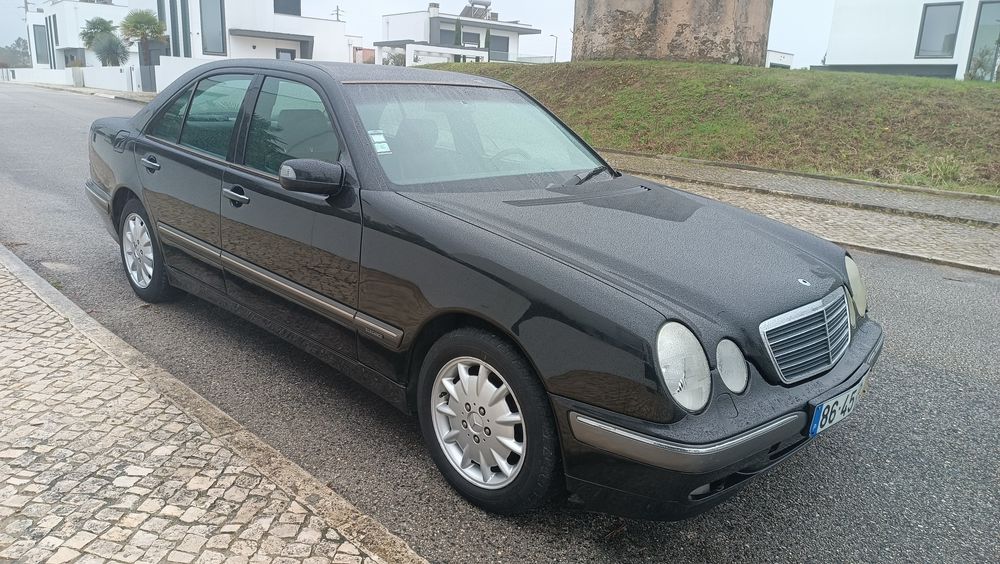 Mercedes-Benz E220cdi Manual W210 Nacional
