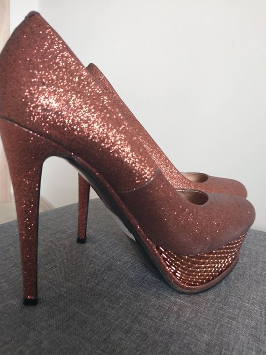 Нові туфлі 40 розмір