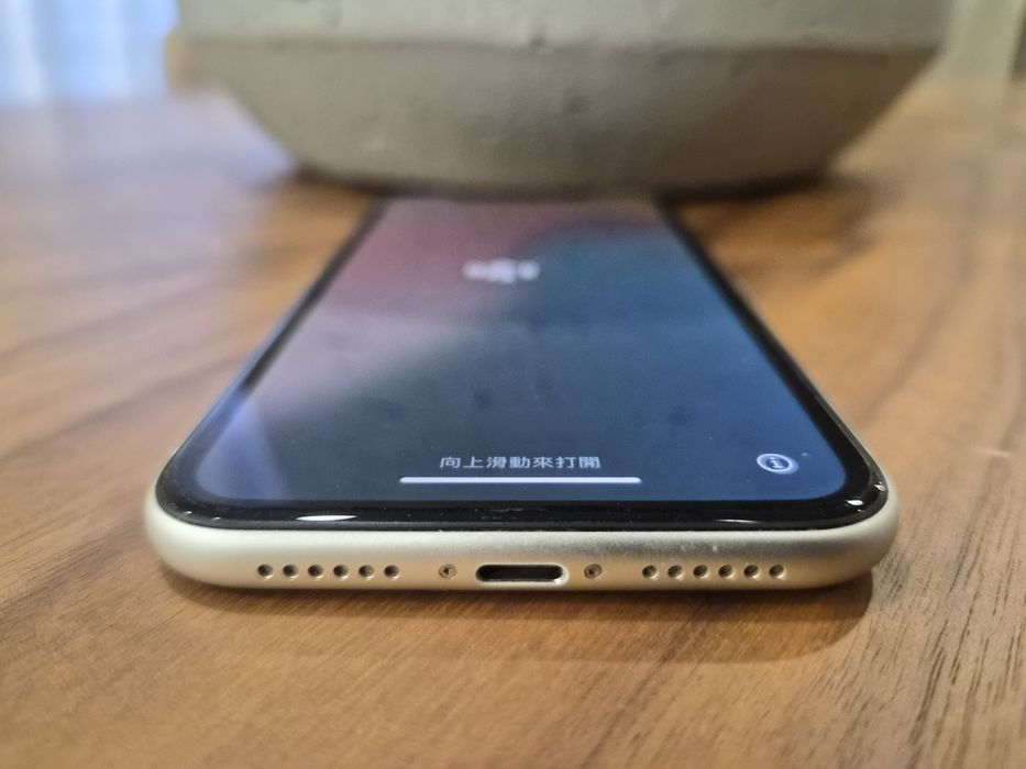 Iphone 11 branco 64gb