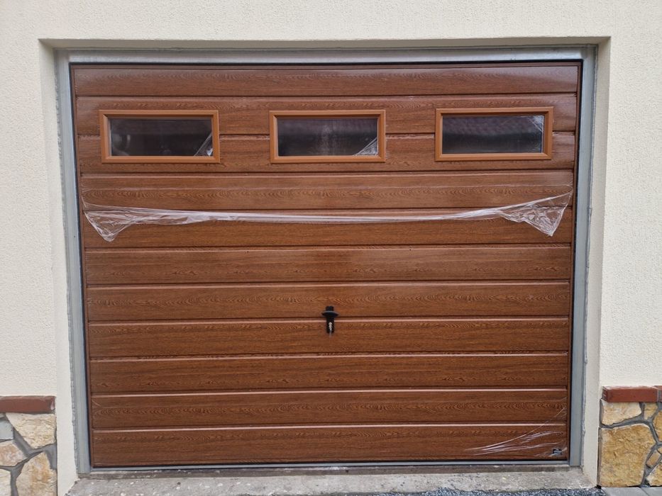 Bramy Garażowe uchylne/ dwuskrzydłowe/ drzwi stalowe  PRODUCENT