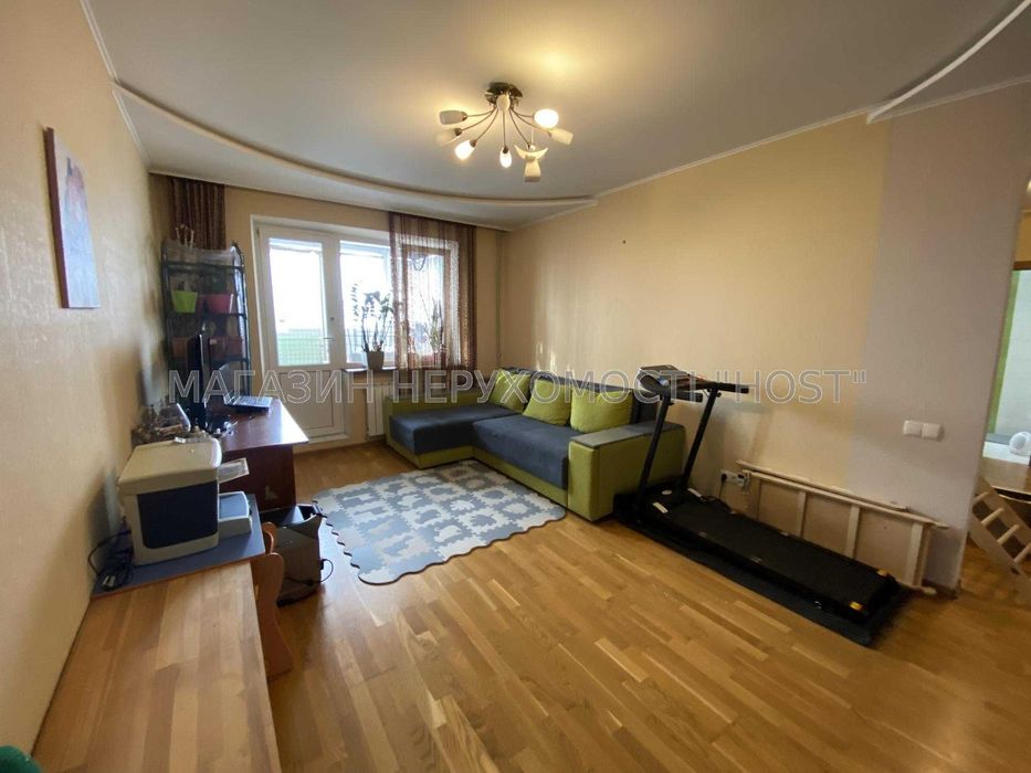 Продам сімейну 3-кімнатну квартиру у Харкові, вул. Лопанська, 31