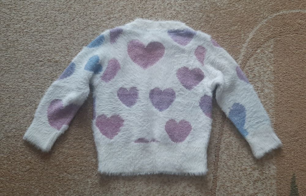 Sweter dziewczęcy serca 116-122 Kids