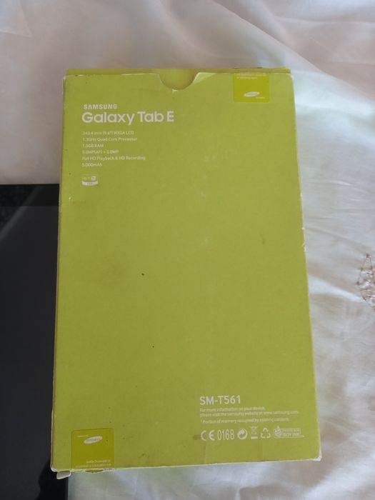 Самсунг    Tab E