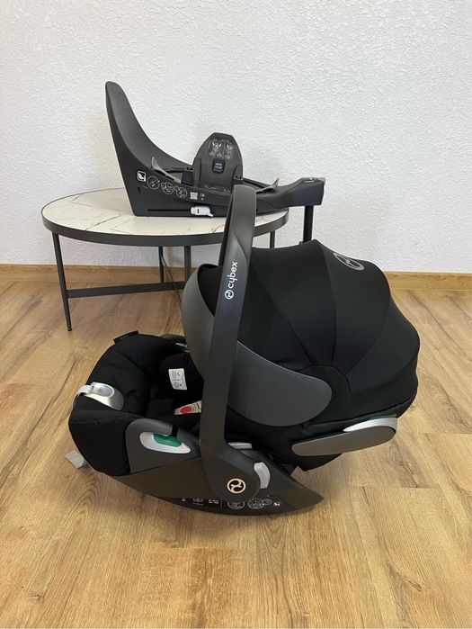 Cybex cloud z2 black + base