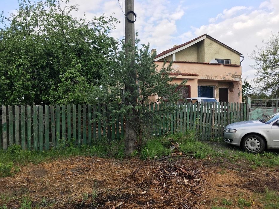 Продаж будинку та землі в с.Бобрик Київської обл. 51700$