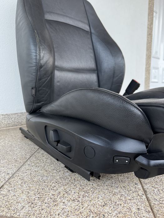 Conjunto de Bancos Pack M  BMW E92 – Pele Preta / Aquecidos / Elétricos