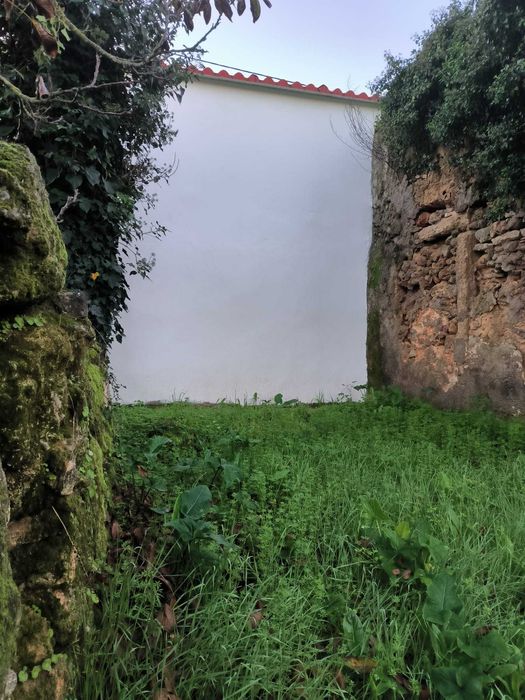 Terreno urbano edificiado.