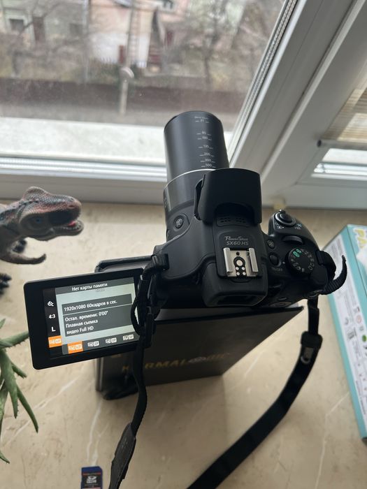 Ультразум-камера Canon PowerShot SX60HS