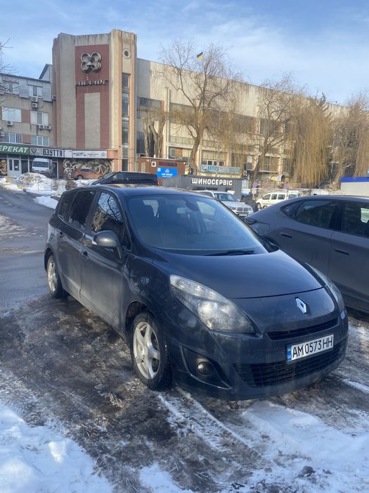 Renault Grand Scenik 3 2011
