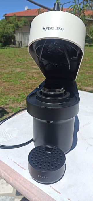 Máquina de café nespresso Krups vertuo pop branca