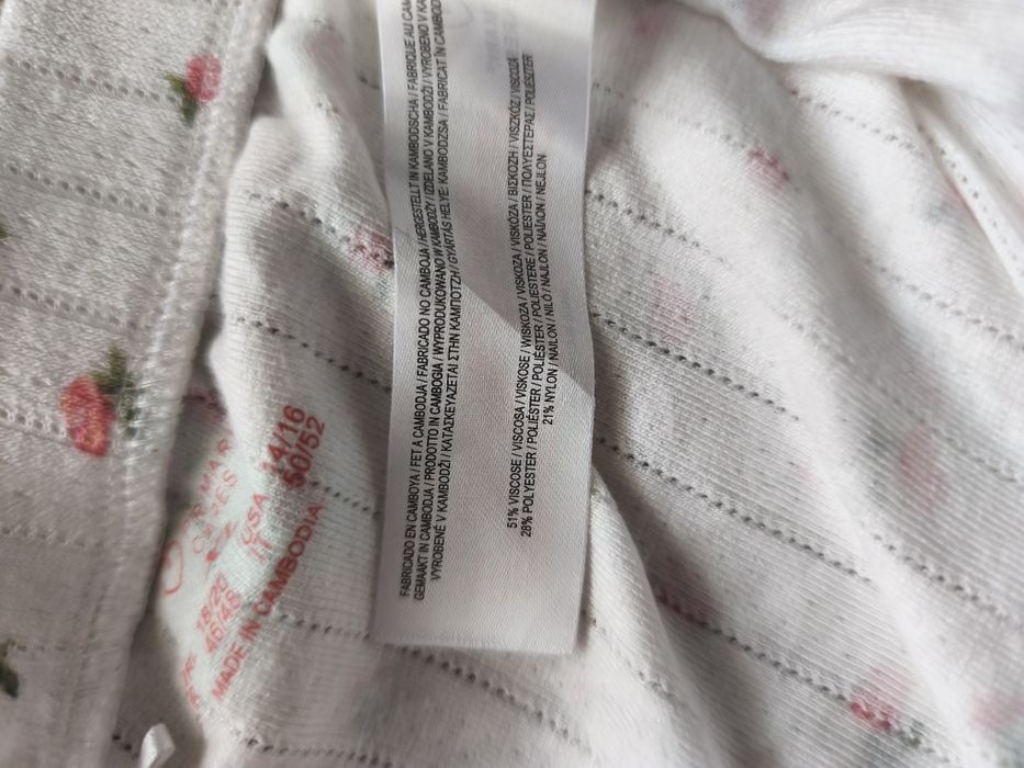 Białe krótkie spodenki od piżamy w róże roz. XL