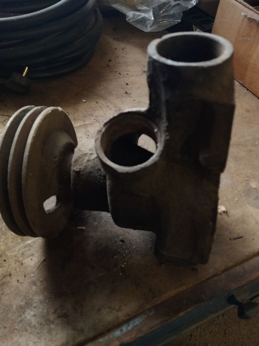 Продам водяний насос КАМАЗ