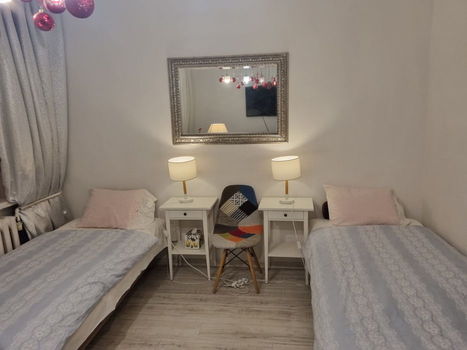 Noclegi, pokoje na doby, miesiąc, blisko centrum, metra
