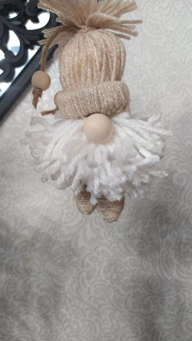 Gnomos de Natal em várias cores