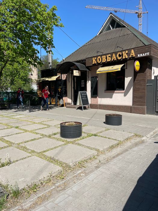 Оренда приміщення, магазину з обладнанням(холод,мороз вітрини).