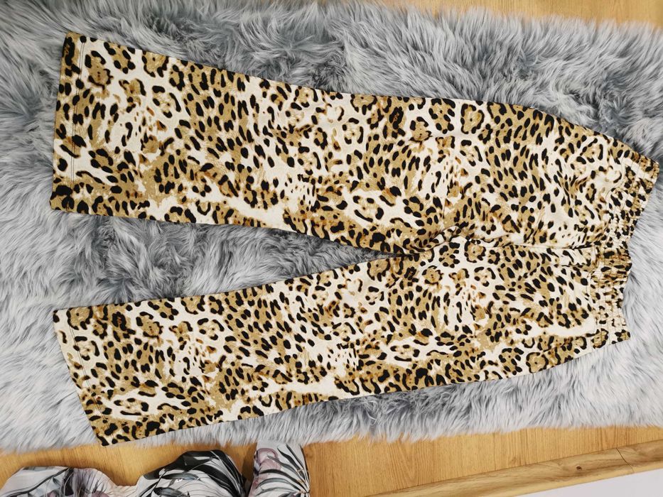 Spodnie dresowe r. 40