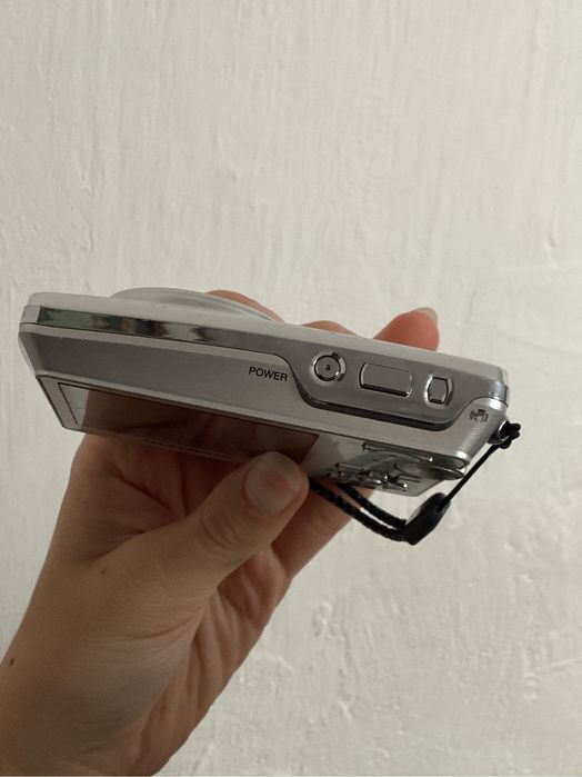 цифрова компактна камера Olympus μ 760 (Stylus 760)