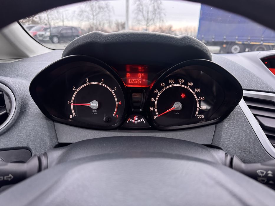 Продам Ford Fiesta 2011