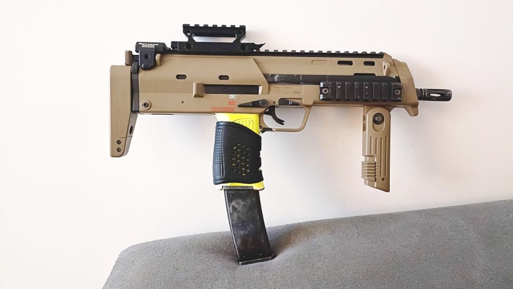 Réplica de airsoft MP7A1 Tokyo Marui