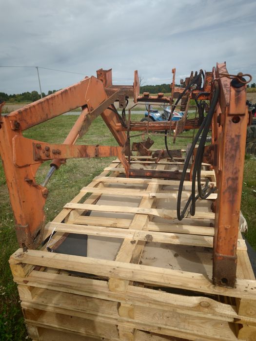 Tur Ładowacz czołowy oryginalny Kubota BF500-C z mocowaniami