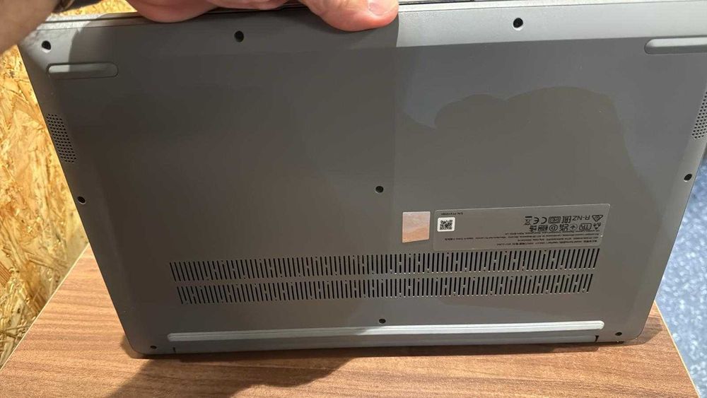 Portátil LENOVO na garantia