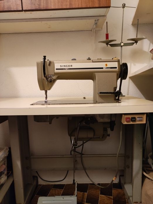 Maquina Costura Singer 591-D300AD