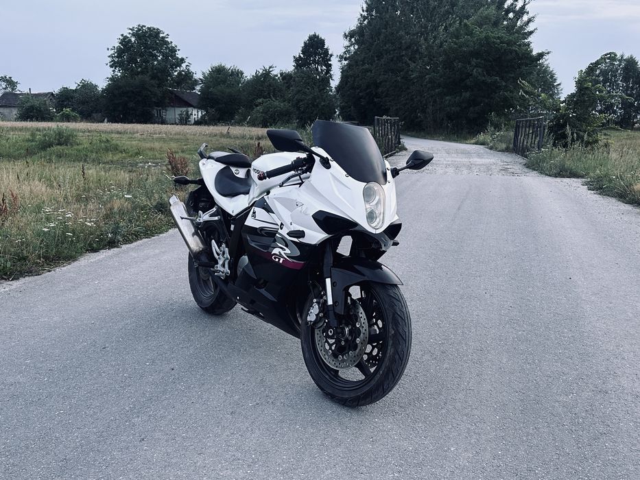 Спортбайк Hyosung GT250R (інжекторний)