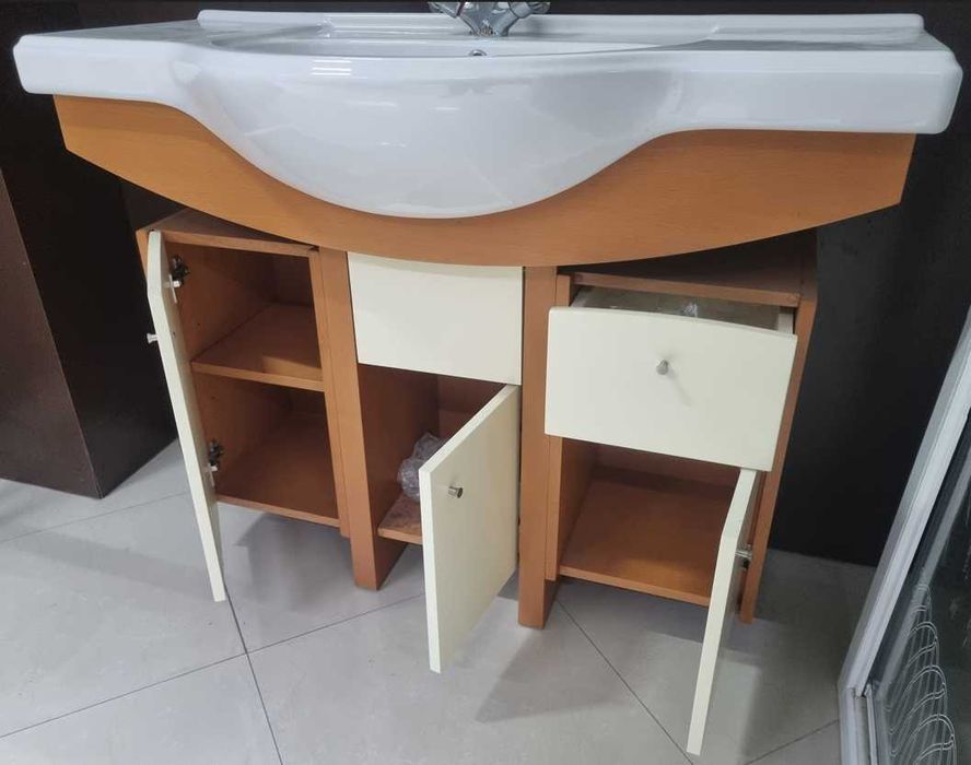 Armário de casa de banho com 110 de largura NOVO